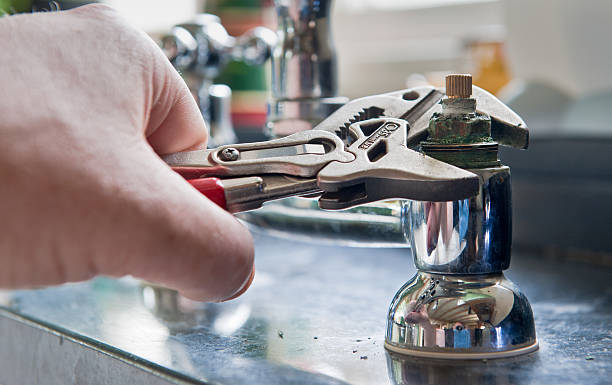 Best Sewage cleanup and water damage restoration  in Home Garden, CA